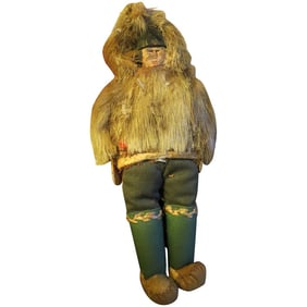 Inuit Eskimo doll early 1900s wood carved face