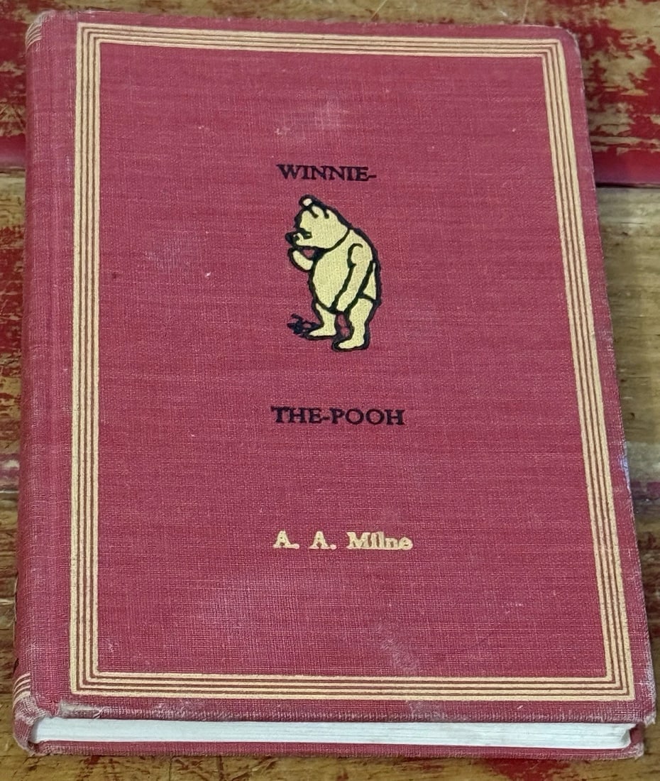 Winnie The Pooh A.A. MILNE 1961 HC CHILDRENS BOOK Illustrated Dutton 1st Thus (1 of 11)
