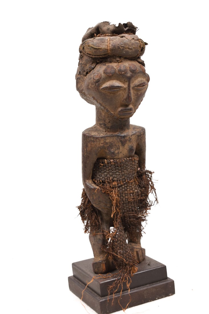 Ancestor figure – Wood – Kusu – DR Congo (1 of 7)