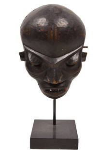 Mask – Wood – Pende – DR Congo: Old wooden PENDE mask from former Belgian Congo. Nice aged patina in good condition with traces of tribal use Provenance: Manfred Sch&#228;fer, former gallery owner from Ulm, Germany. Including custom