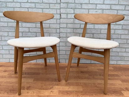 Mid Centruy Modern Beachwood Hans Wegner Style Side Chairs - Set of 4: Vintage from before 2000 Materials: wood, beachwood, vinyl Mid Century Modern Beachwood Hans Wegner Style Chairs with Vinyl Seats - Set of 4 Circa Mid 20th Century Dimension H 29" W 20" D 20" Seat H 1