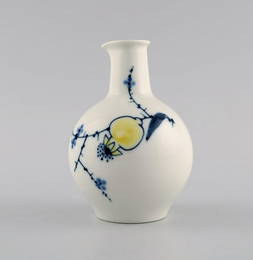Johannes Hedegaard for Royal Copenhagen. Rare Rimmon jug / vase in hand-painted porcelain. Dated