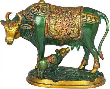 7" Cow and Calf (In Golden and Brown Hues) In Brass | Handmade | Made In India: Title: 7" Cow and Calf (In Golden and Brown Hues) In Brass | Handmade | Made In India Description: Brass Statue Height: 5.00 inch Width: 7.00 inch Depth: 3.40 inch Weight: 1.50 kg Additional Informati