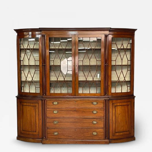Bookcases & Etageres