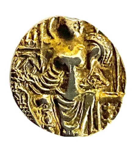 Ancient India, Kushan Empire, Kipunada c. 335 - 375 C.E. Gold Dinara. Rev: Lakshmi (Ardochsho)