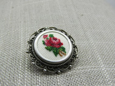 Vintage Rose Needlepoint Brooch, Scrolled, 1", 1960's
