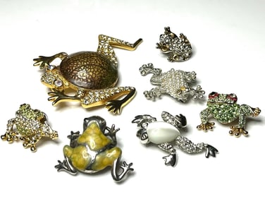 Lot of Vintage and Estate Frog Pins for Spares and Repairs