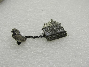 Vintage General Lee Headquarters Souvenir Brooch, Silver Tone