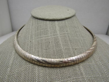 Vintage Sterling Textured Omega Necklace 16", 7mm