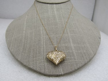 Vintage 14kt Puffy Mesh Heart Necklace, 16.5" Israel