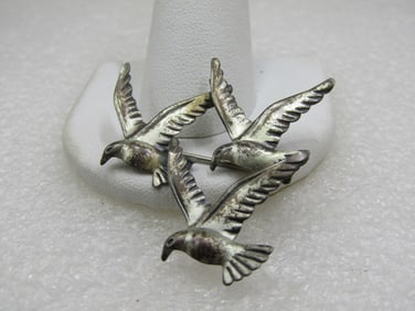 Vintage Beau Sterling Flock of Seagulls Brooch, 1.5". Three seagulls in flights, sterling and appx .