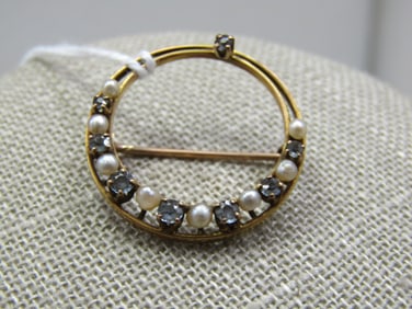 Victorian 10kt Blue Sapphire Pearl Circle Brooch, 7/8" Round. C-clasp