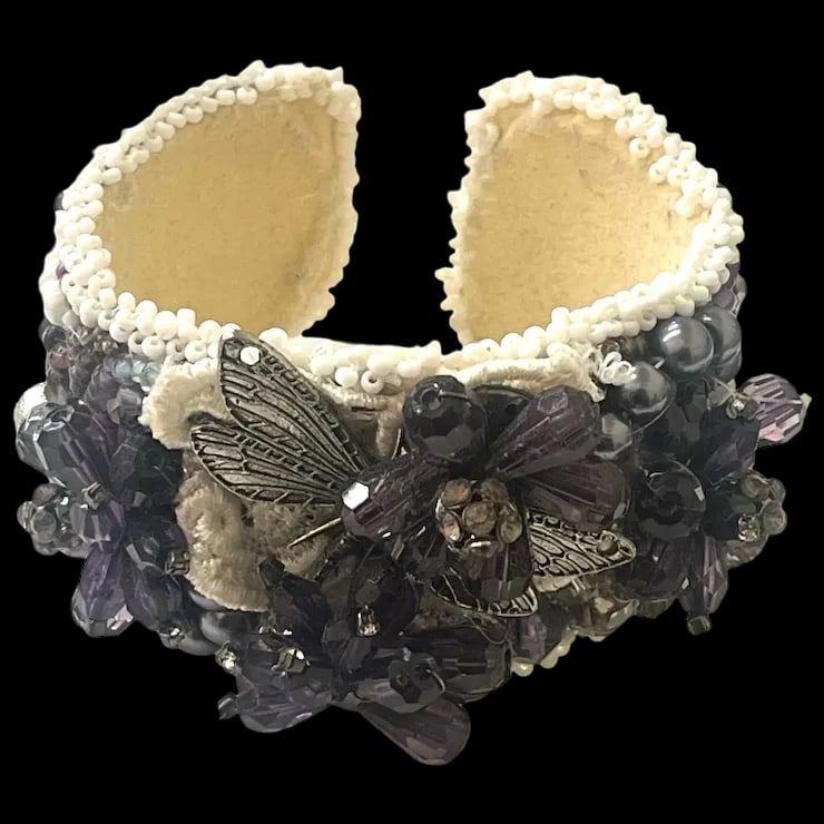 Vintage Handmade Artisan Beaded Bracelet/Cuff: Title: Vintage Handmade Artisan Beaded Bracelet/Cuff Description: Vintage Handmade Artisan Beaded Bracelet/Cuff Weighs 87.2 grams One Size/ Can be adjusted/ Approx. 7 inch inner circumference Date/Per
