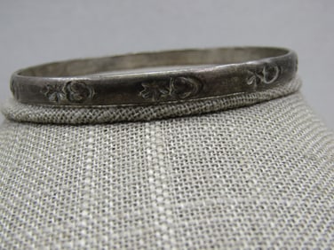 Vintage Mexico Pressed Bangle Bracelet, Unisex, 8.25", 5.5mm