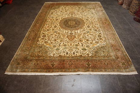 Exquisite Tabriz Persian Carpet – 50 Raj – Hand-Knotted Masterpiece: Title: Exquisite Tabriz Persian Carpet &#8211; 50 Raj &#8211; Hand-Knotted Masterpiece Origin:Exquisite Tabriz Persian Carpet &#8211; 50 Raj &#8211; Hand-Knotted MasterpieceFor sale is a high-quality