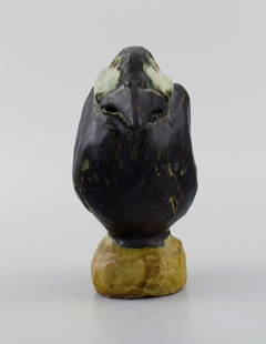 Klase Jr. for Höganäs. Unique bird in glazed stoneware. Dated 1981. Measures: 13.5 x 11: Klase Jr. for Höganäs. Unique bird in glazed stoneware. Dated 1981. Measures: 13.5 x 11 cm.In excellent condition.Signed and
