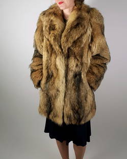 BEIGE MINK FUR COAT EU: XXL ; US: 22: Title: BEIGE MINK FUR COAT EU: XXL ; US: 22 Size/Dimensions: Approximate size- EU: XXL; US: 22 : Important details: Length: 125cm/49.21in -Shoulders width:48cm/18.9in -Sleeve Length:68cm/26.77in -Bust