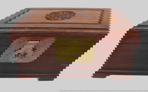 Vintage Chinese Jewellery Case: Vintage Chinese Hardwood Jewellery Box This elegant jewellery box is crafted from a hardwood with a deep, rich grain, likely to be rosewood or a similar durable species, commonly used in Chinese antiq