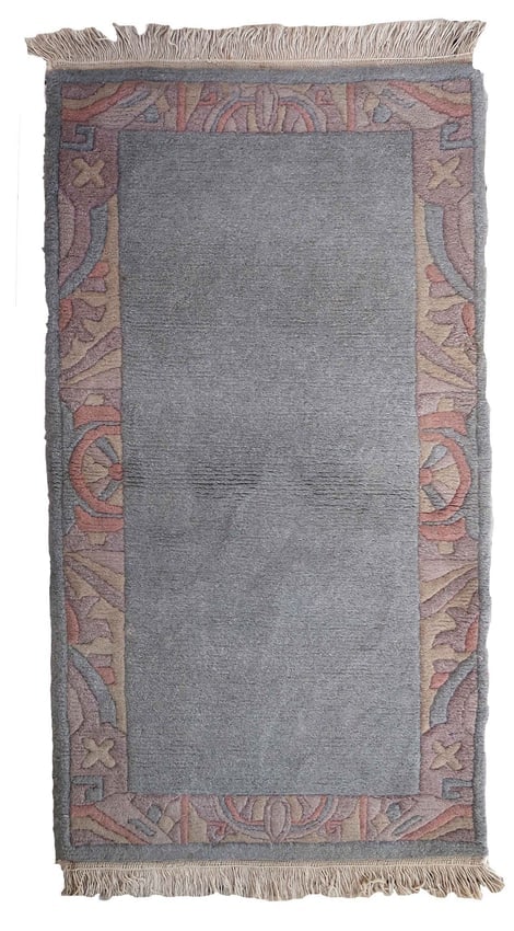 Handmade vintage Tibetan Khaden rug 2.4' x 4.4' (75cm x 136cm) 1970s: Title: Handmade vintage Tibetan Khaden rug 2.4' x 4.4' (75cm x 136cm) 1970sOrigin:NepalDimension: 2.4' x 4.4' (75cm x 136cm)Materials:woolYear:1970sDescription:Handmade vintage Tibetan Khaden rug in o