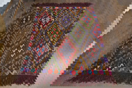 4'4x6 ft, Vintage Turkish Rug: Title: 4'4x6 ft, Vintage Turkish RugOridign: Turkey Date/Period: 1960 - 1970 Materials: Wool and Cotton Size: Width: 4.4 feet Length: 6 feet Provenance: This Turkish one-of-a-kind Vintage Flatweave Ki