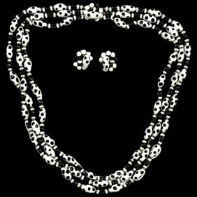 Vintage Three Strand Murano Glass Black & White Dots Necklace