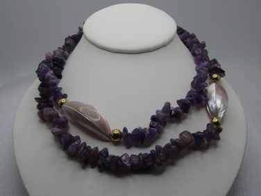 Vintage Purple Agate & Lavender MOP Necklace, 32", 1970's.