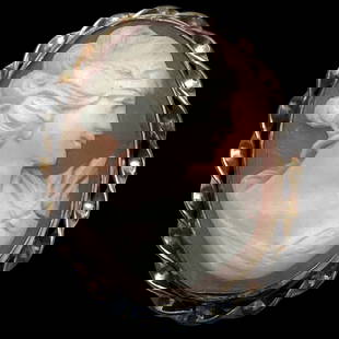 Vintage Gold Fill Cameo Brooch/ Pendant: Title: Vintage Gold Fill Cameo Brooch/ Pendant Description: Vintage Gold Fill Cameo Brooch/ Pendant Hallmarked: 1/20 12k GF Total Weighs: 5.9 grams Measures Approx: 1.5 x 1 inches Date/Period: Vintage