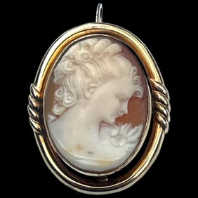 Vintage 12k Gold Fill Retractable Pendant Cameo Brooch