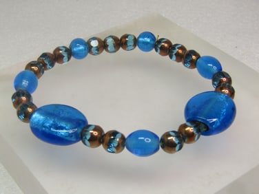Blue Glass/Copper Tipped Stretch Bracelet, 8", 1990's