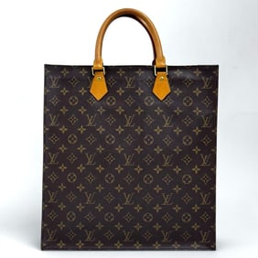 LOUIS VUITTON Sac Plat bag in Monogram canvas