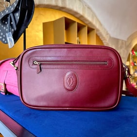 CARTIER Vintage Bordeaux Leather Shoulder Bag