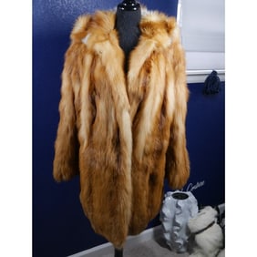 Beautiful Hooded Red Fox Fur Coat Jacket