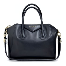 GIVENCHY Antigona small shoulder bag in black leather