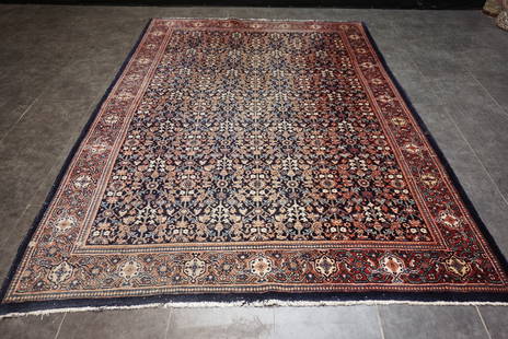 Vintage Persian Sarouk Rug – Hand-knotted Original from Iran: Title: Vintage Persian Sarouk Rug &#8211; Hand-knotted Original from Iran DescriptionVintage Persian Sarouk Rug &#8211; Hand-knotted Original from IranFor sale is a vintage hand-knotted Sarouk rug fro