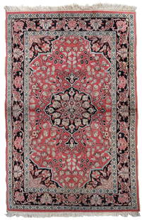 Hand made vintage Persian Tabriz Kashmir rug 2.5' x 4.2' (78cm x 129cm) 1960s: Title: Hand made vintage Persian Tabriz Kashmir rug 2.5' x 4.2' (78cm x 129cm) 1960s Origin:Middle East Dimension: 2.5' x 4.2' (78cm x 129cm) Materials:Kashmir wool Year:1960s Description:Handmade vin