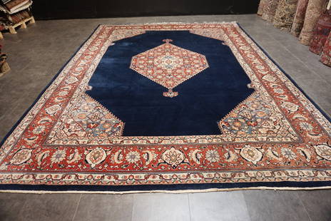 Persian Sarouk Rug – Hand-knotted Original from Iran: Title: Persian Sarouk Rug &#8211; Hand-knotted Original from Iran DescriptionPersian Sarouk Rug &#8211; Hand-knotted Original from IranFor sale is a genuine hand-knotted Sarouk rug from Iran. Sarouk r
