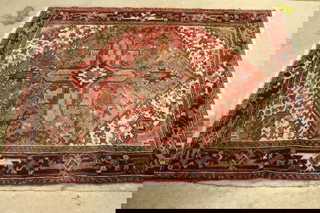 Hand Knotted Persian Heriz Rug 5x6.7 ft: Title: Hand Knotted Persian Heriz Rug 5x6.7 ft Description:Hand Knotted Persian Heriz Rug 5x6.7 ft Size: 5x6.7ft Circa:1980 Origin:Iran Material:100 % Wool Reserve: $175.00 Shipping: Domestic: Flat-ra
