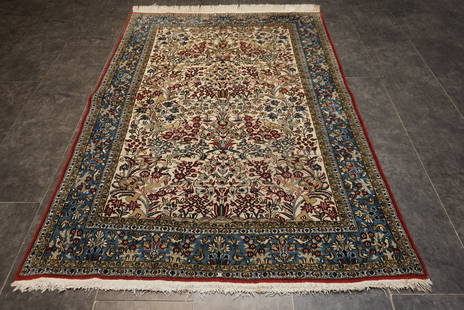 Fine Handwoven Qom Rug from Iran – Persian Elegance in Wool & Silk: Title: Fine Handwoven Qom Rug from Iran &#8211; Persian Elegance in Wool & Silk DescriptionFine Handwoven Qom Rug from Iran &#8211; Persian Elegance in Wool & SilkFor sale is a hand-knotted Qom (Ghom)