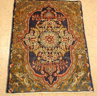 Persian KASHAN RUG 2'1" x 2'9": Title: Persian KASHAN RUG 2'1" x 2'9" Description:OLD,ANTIQUE KOWK WOOL_HIGH KPSI Persian KASHAN ORIENTAL RUG .........with an exact size of 2'1" x 2'9".........Bird subjects design over great backgro