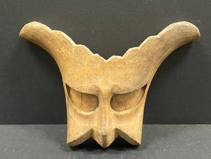 Masquarade Mask Sculpture: Title: Masquarade Mask Sculpture Date/Period: Late 20th Century Dimension: 8.5" h x 14" w Material: Wood Additional Information: Folk Art Carved Wood Masquarade Mask Sculpture Reserve: $120.00 Shippin
