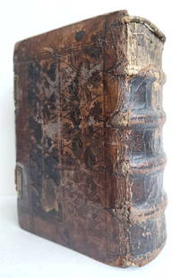 1511 BIBLE in LATIN POST-INCUNABULA antique BIBLIA LATINA scarce: BIBLIA LATINA Biblia cum pleno apparatu summariorum... quadruplicis repertorii...) Lyon, Sachon; 1511 Original blind tooled leather over wooden boards, spine with raised bands. - Darlow-Moule 6094- Ra