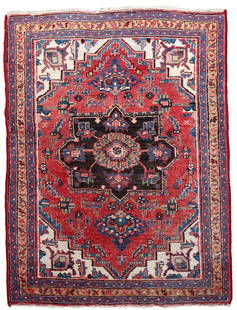 Handmade vintage Persian Hamadan rug 3' x 4.3' (92cm x 132cm) 1970s: Title: Handmade vintage Persian Hamadan rug 3' x 4.3' (92cm x 132cm) 1970s Origin:Middle East Dimension: 3' x 4.3' (92cm x 132cm) Materials:wool Year:1970s Description:Handmade vintage Persian Hamadan