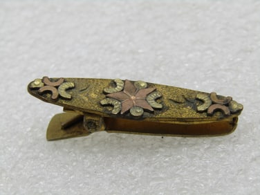 Edwardian Rose Gold Star Lingerie Clip Repousse, 1.5"