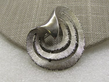 Vintage JJ Jonette Modern Curved Brooch, 2", Silver tone