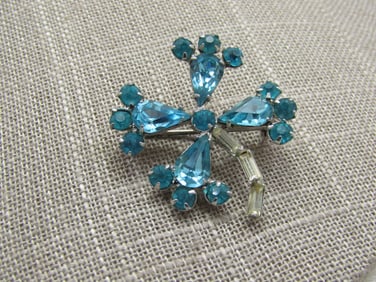 Vintage Aqua & Clear Rhinestone 4 Leaf Brooch, 1.75"