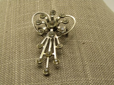 Vintage Rhinestone Heart/Ray Brooch, 1960's
