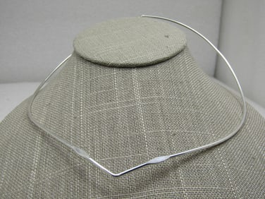 Vintage Silver Tone Pointed Collar Necklace, Mod 18"