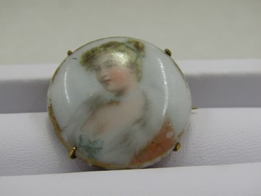 Victorian Painted Woman Cameo Style Brooch, 1"