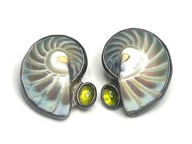Estate Amy Kahn Russell Shell and Peridot Cabochon Sterling Silver Earrings