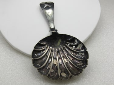 Vintage Wm. Rogers Silver Plated Julep Strainer, Signed with Star 2